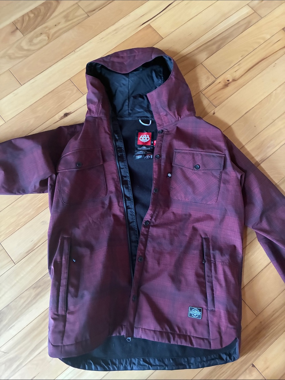 686 jacket - Picture 13 of 13